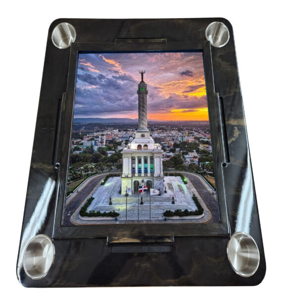 Mesa de Domino del Monumento Dominicano - Image 3